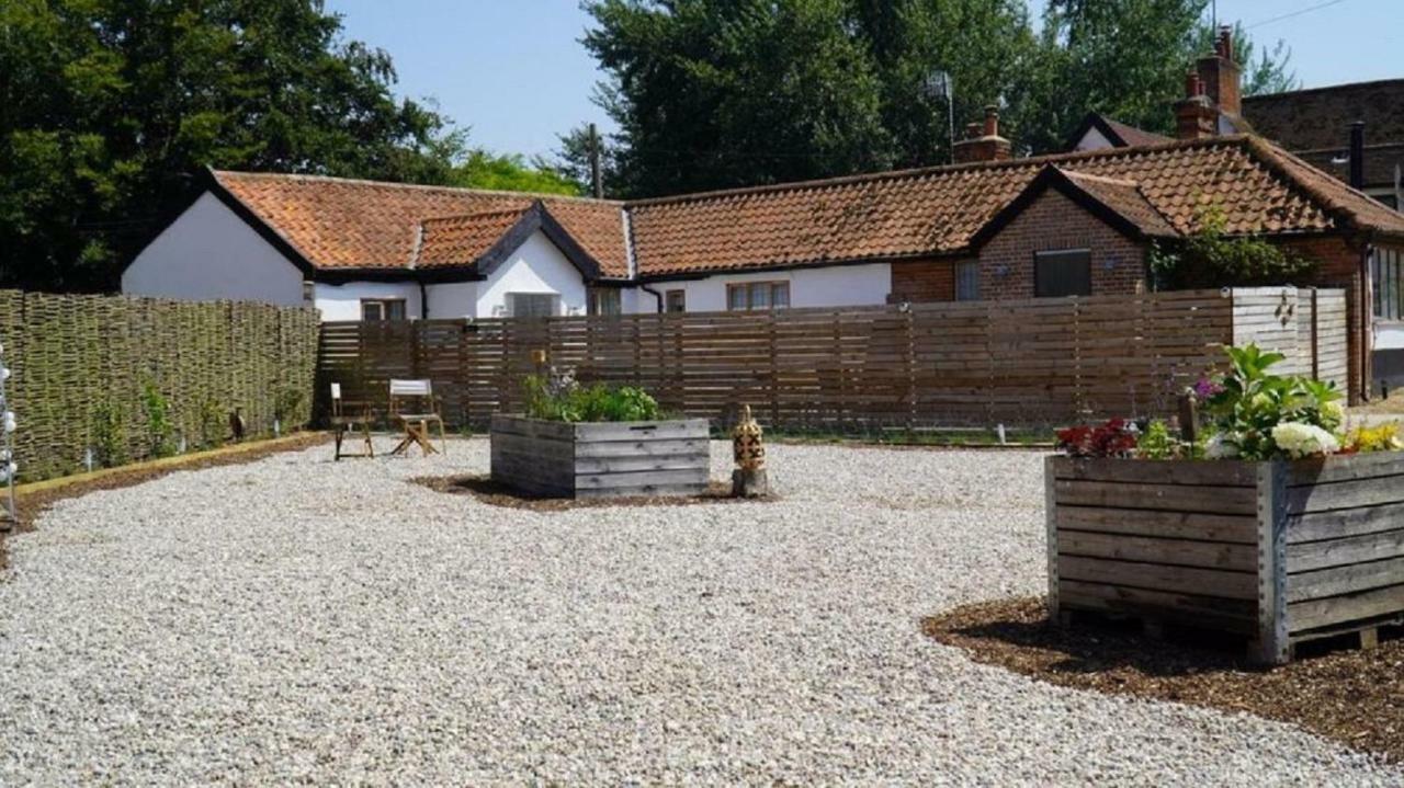 Fazeboon Cottages Chillesford Exterior photo